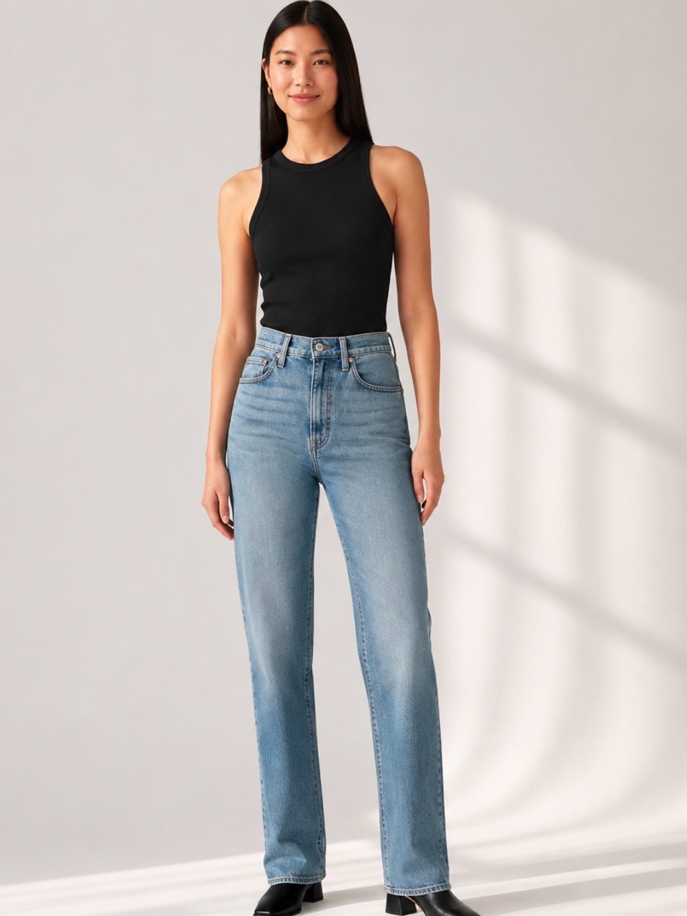 LEVI’S Ribcage Straight Button Fly Jeans Size 27
